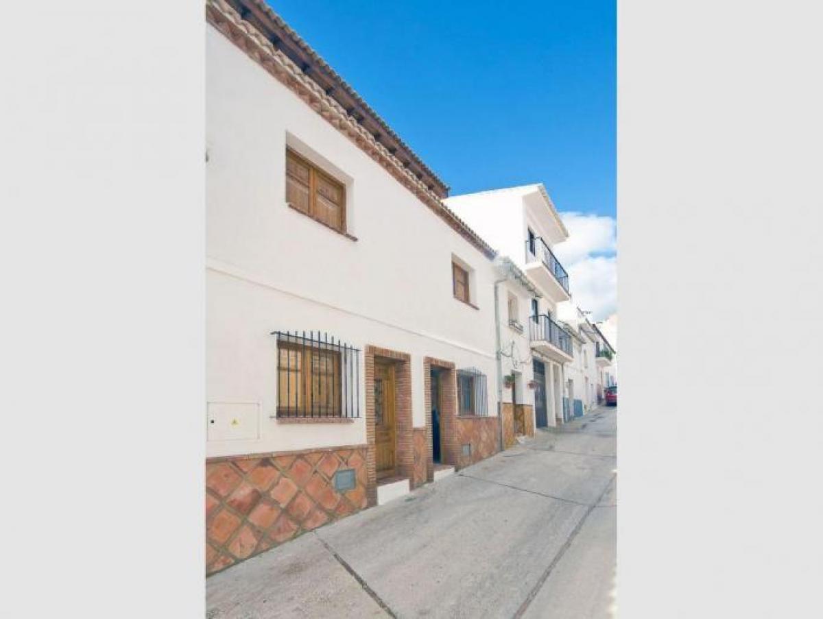 Picture of Apartment For Sale in Alozaina, Malaga, Spain