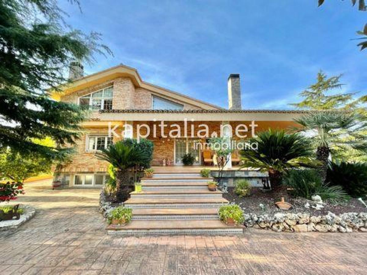 Picture of Home For Sale in Ontinyent, Valencia, Spain