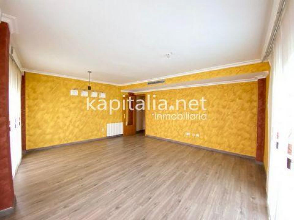Picture of Condo For Sale in Vilamarxant, Valencia, Spain