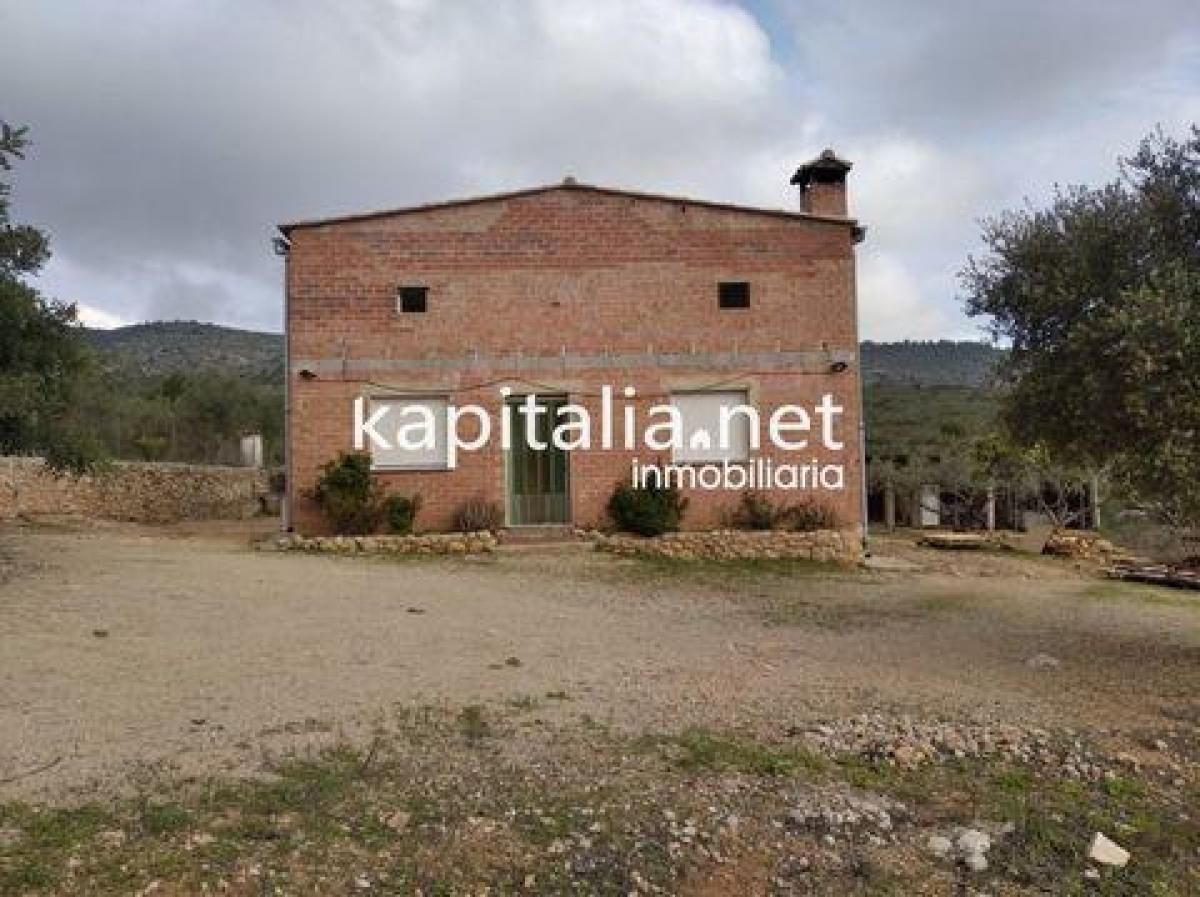 Picture of Residential Land For Sale in Ontinyent, Valencia, Spain