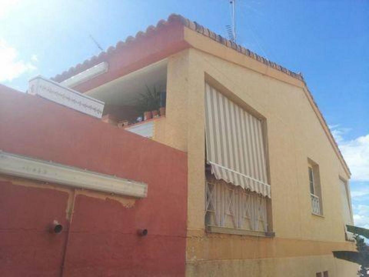 Picture of Home For Sale in Chiva, Valencia, Spain