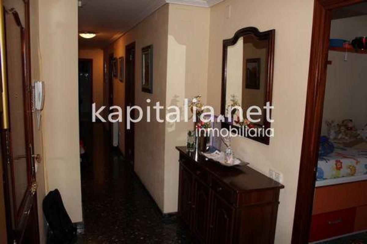 Picture of Condo For Sale in Ontinyent, Valencia, Spain