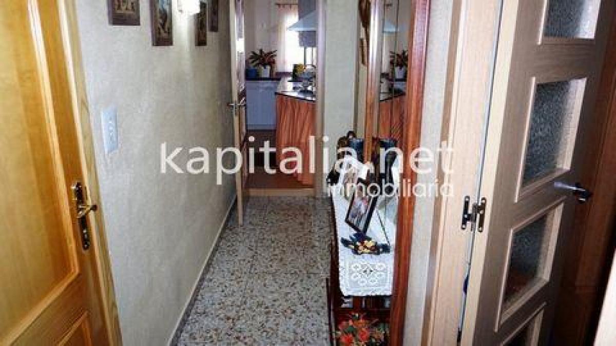 Picture of Condo For Sale in Ontinyent, Valencia, Spain