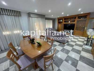 Condo For Sale in Ontinyent, Spain