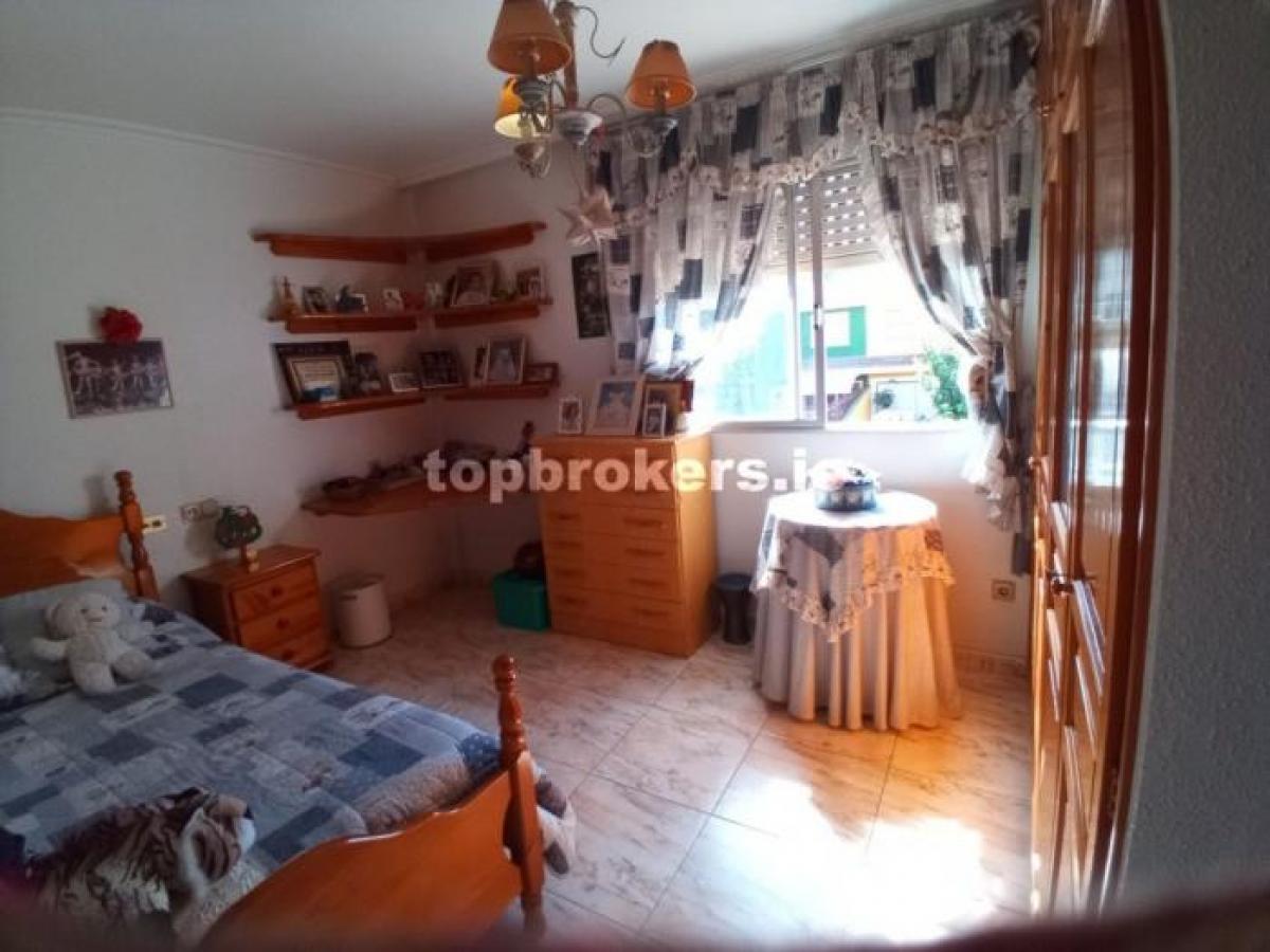 Picture of Home For Sale in Almoradi, Alicante, Spain