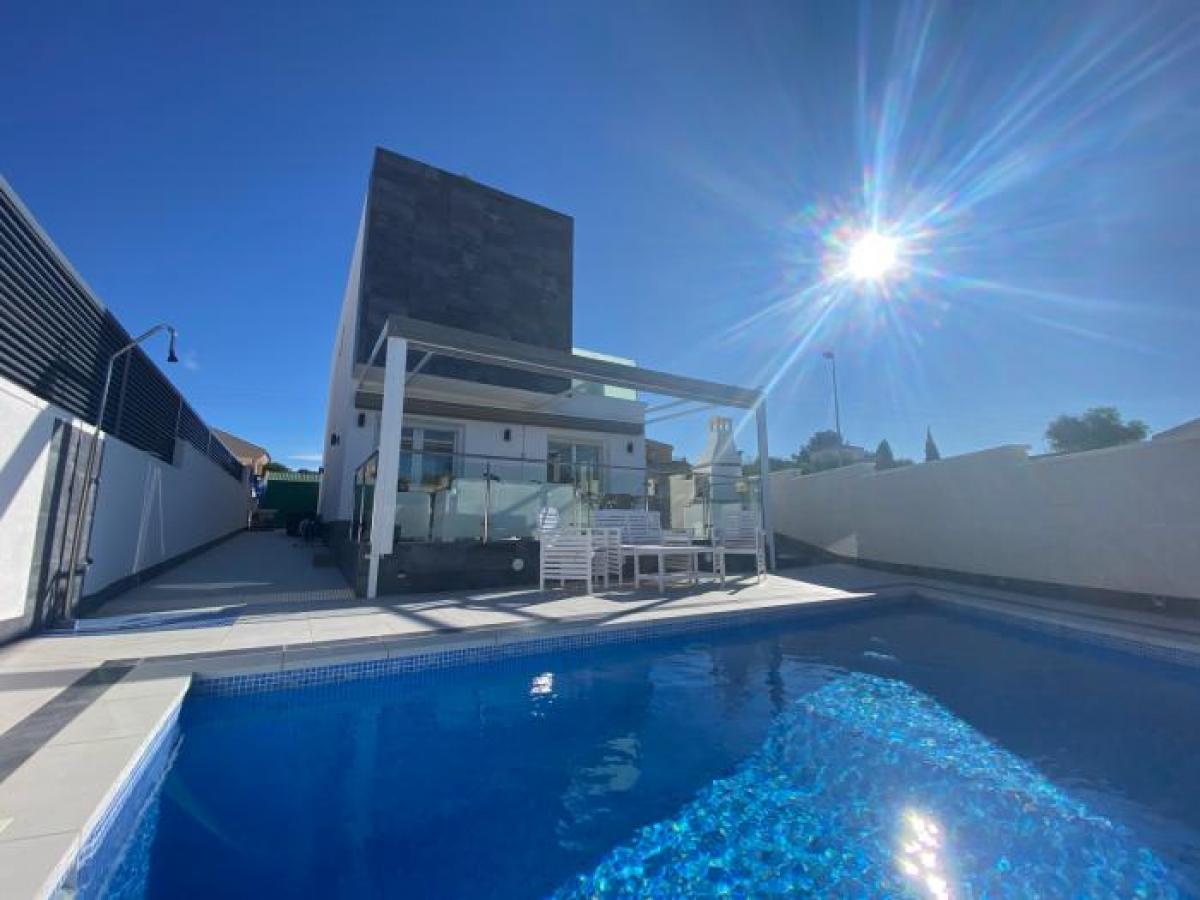 Picture of Villa For Sale in Ciudad Quesada, Alicante, Spain