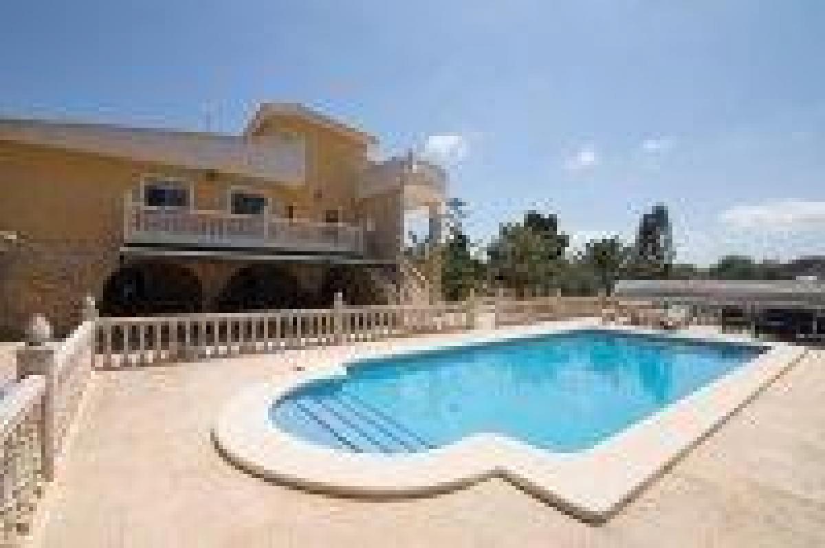 Picture of Villa For Sale in Crevillente, Alicante, Spain