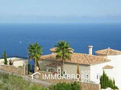 Villa For Sale in Cumbre Del Sol, Spain
