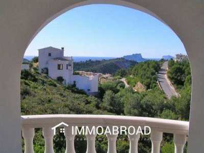 Villa For Sale in Cumbre Del Sol, Spain