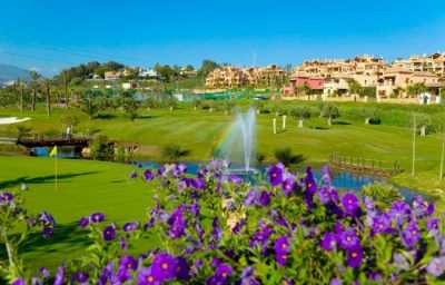 Apartment For Sale in New Golden Mile, Spain