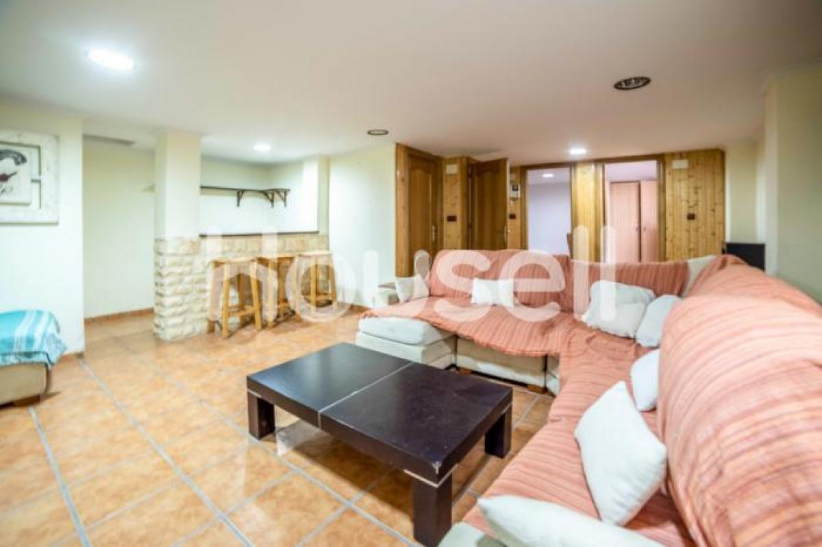 Picture of Apartment For Sale in Elche, Alicante, Spain