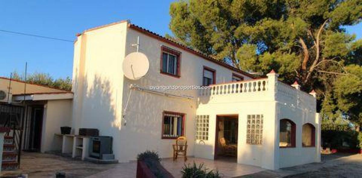 Picture of Villa For Sale in Ontinyent, Valencia, Spain