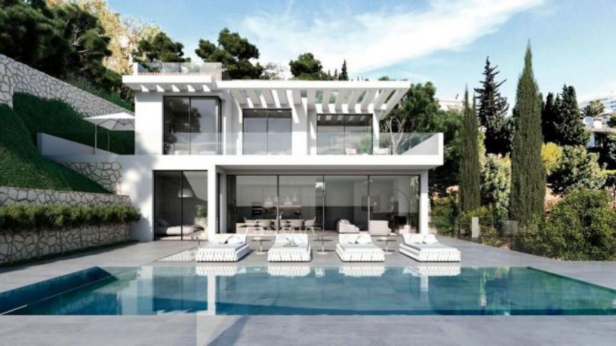 Picture of Home For Sale in Fuengirola, Malaga, Spain