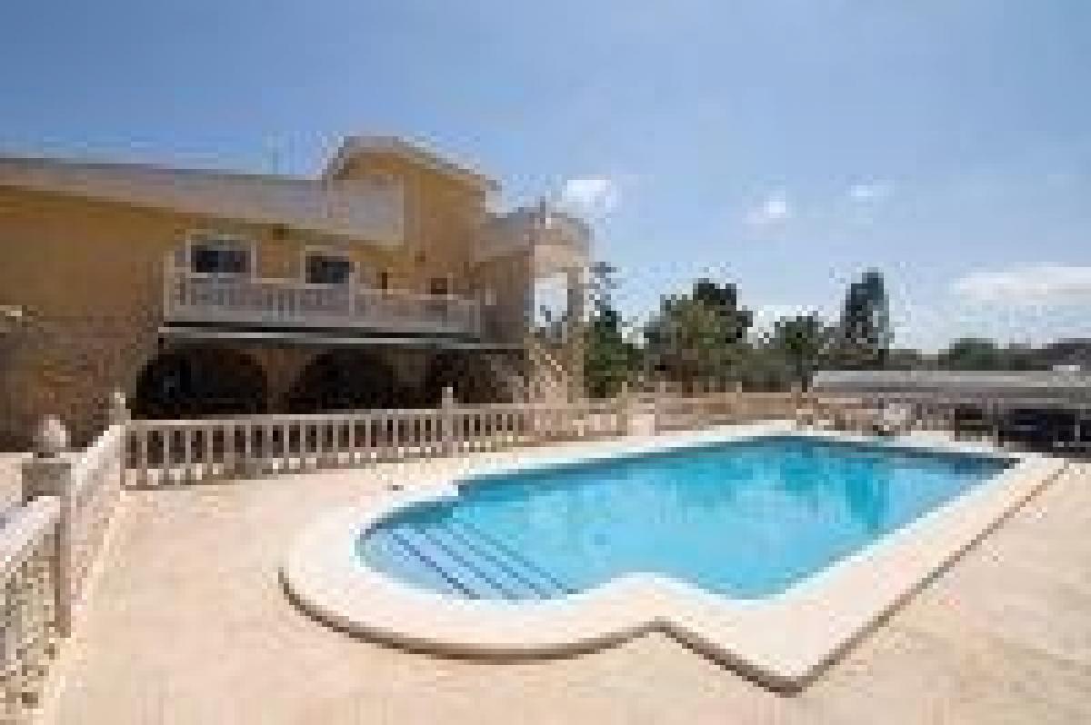 Picture of Villa For Sale in Crevillente, Alicante, Spain