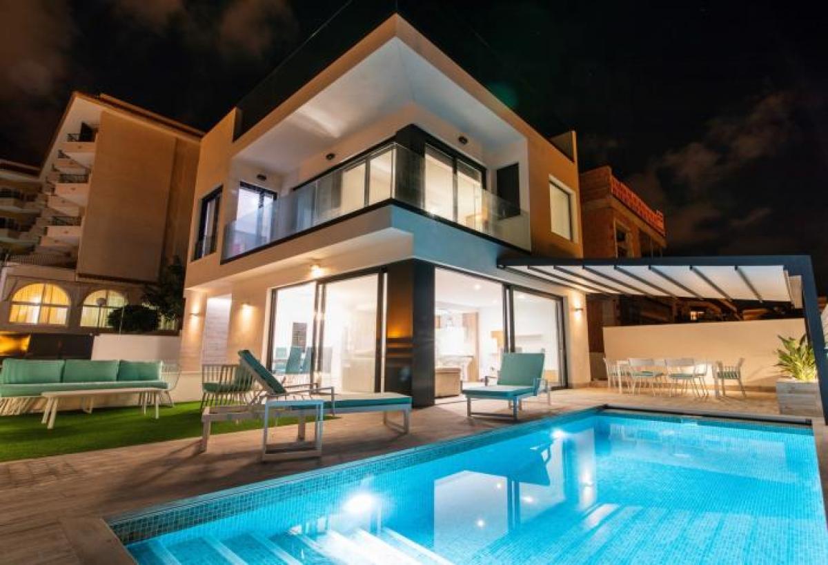 Picture of Villa For Sale in Guardamar Del Segura, Alicante, Spain