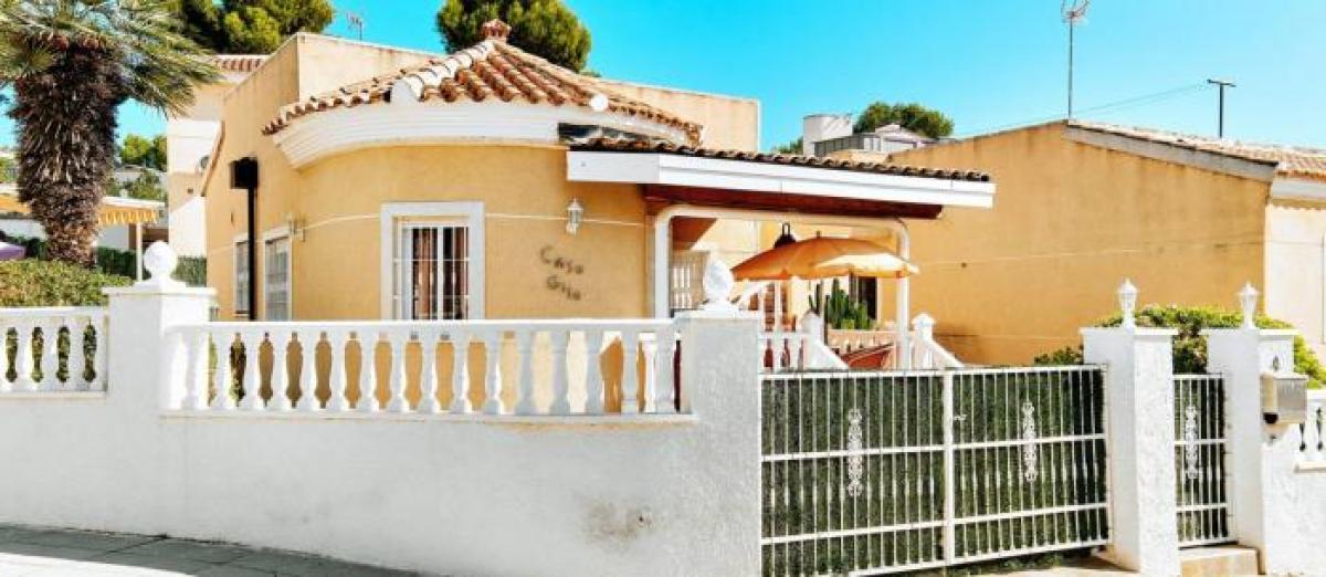 Picture of Villa For Sale in Pinar De Campoverde, Alicante, Spain