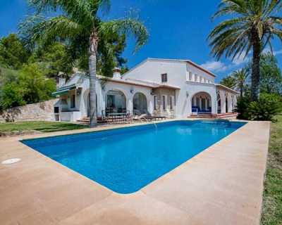 Villa For Sale in Benissa Costa, Spain
