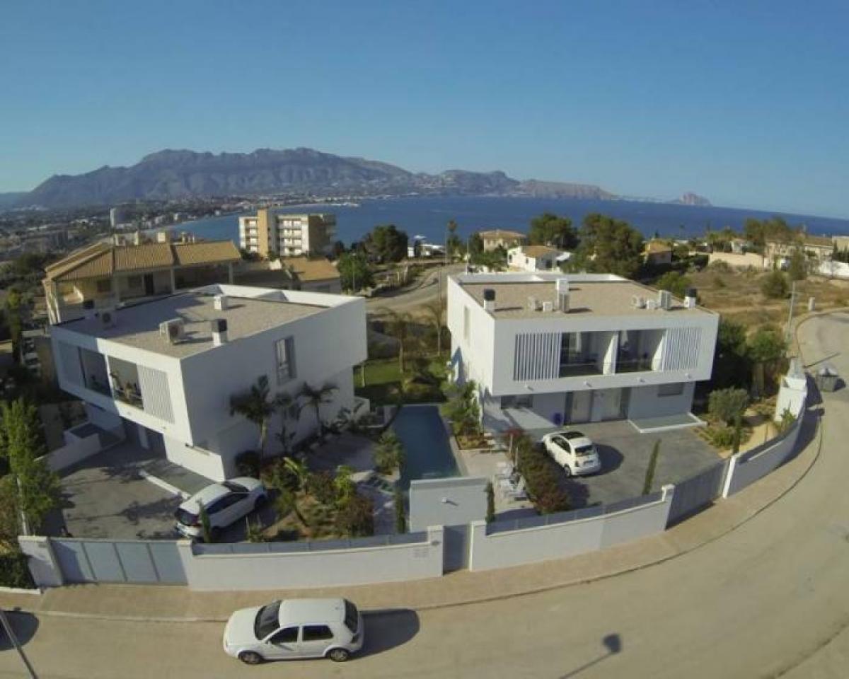 Picture of Villa For Sale in Albir, Alicante, Spain