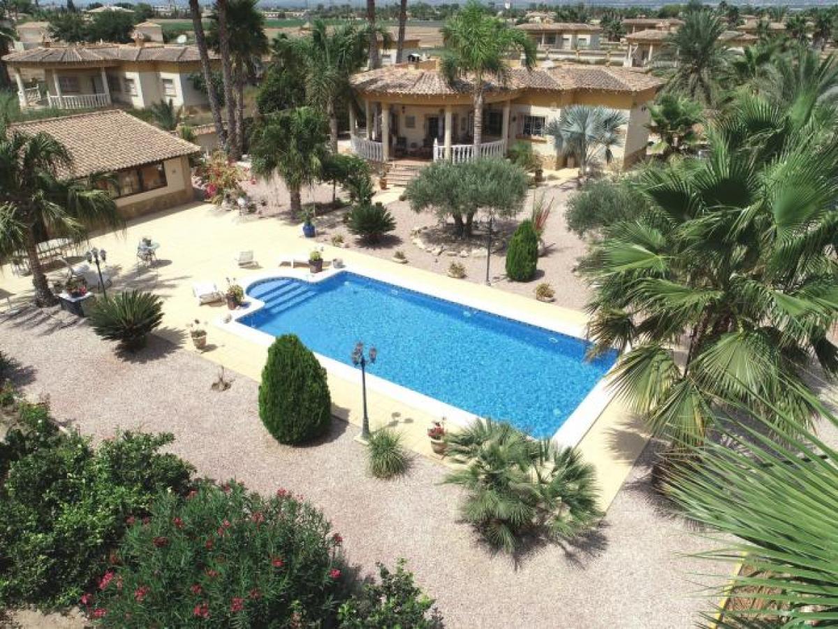 Picture of Home For Sale in Catral, Alicante, Spain