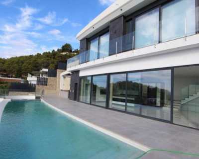 Villa For Sale in 