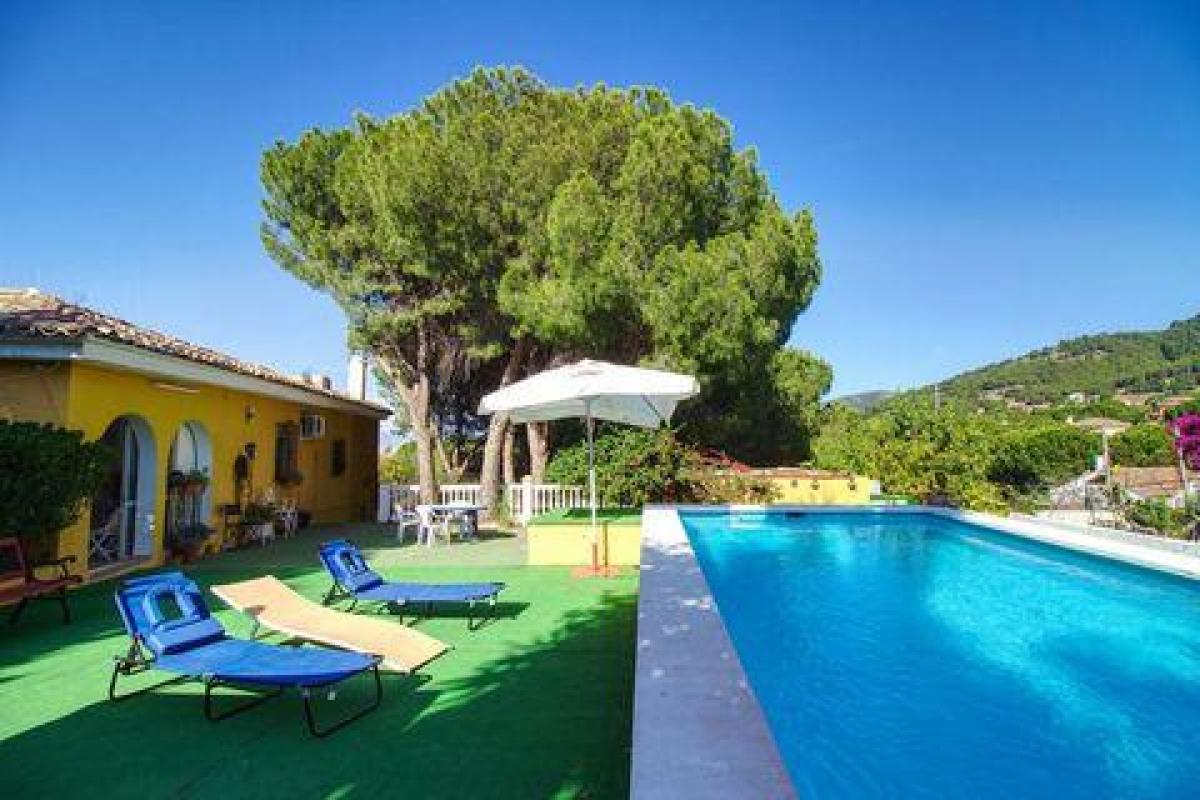 Picture of Villa For Sale in Alhaurin de la Torre, Malaga, Spain