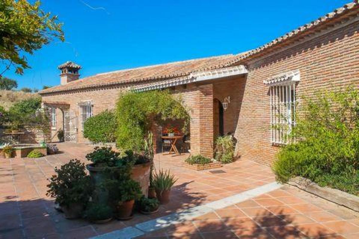 Picture of Home For Sale in Alhaurin de la Torre, Malaga, Spain