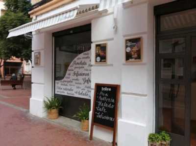 Industrial For Rent in Valencia, Spain