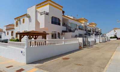 Bungalow For Sale in Orihuela, Spain