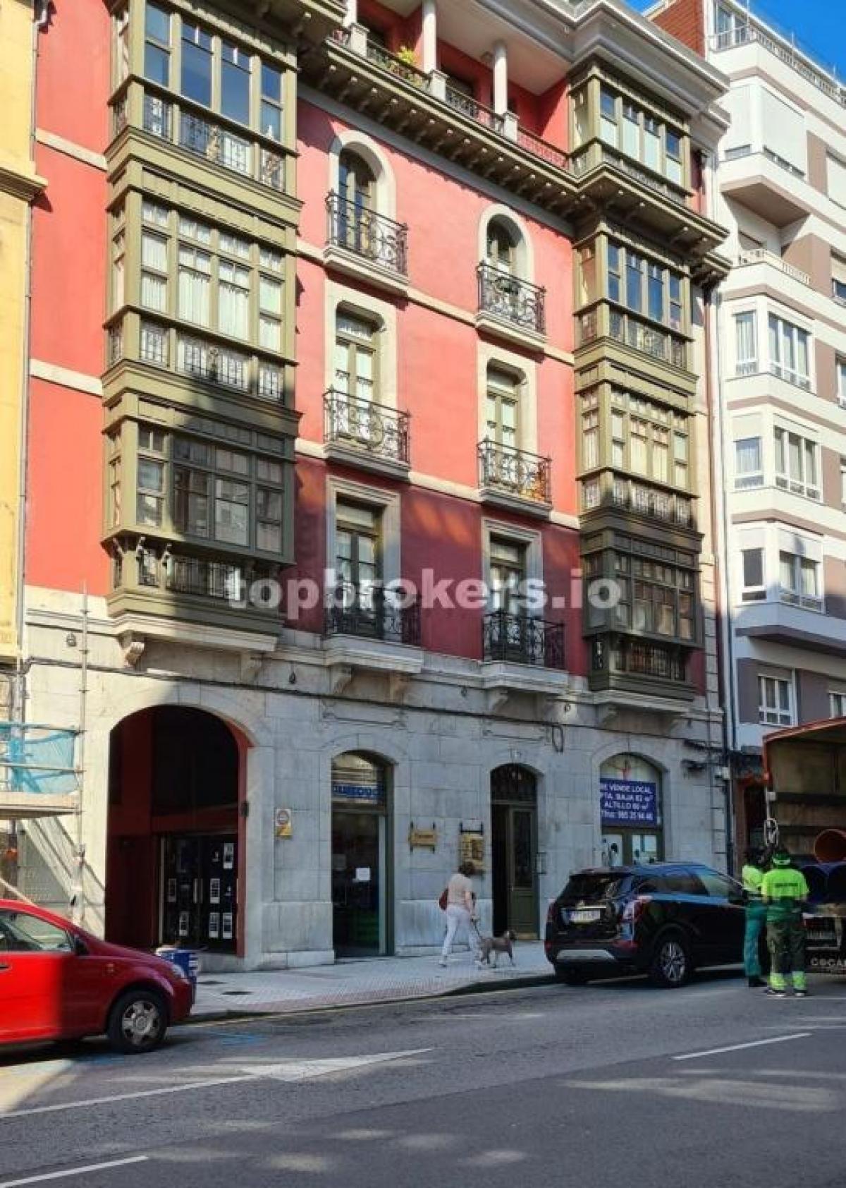 Picture of Apartment For Sale in Oviedo, Asturias, Spain