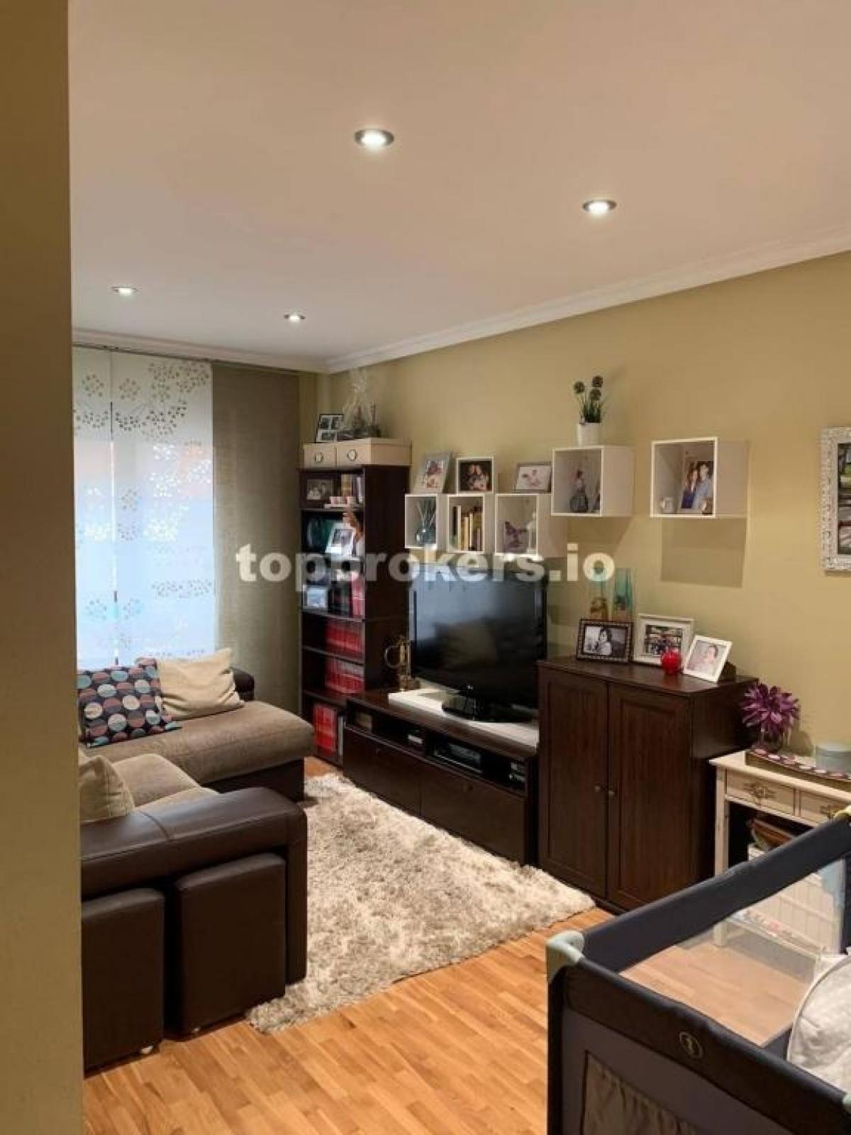 Picture of Apartment For Sale in Oviedo, Asturias, Spain