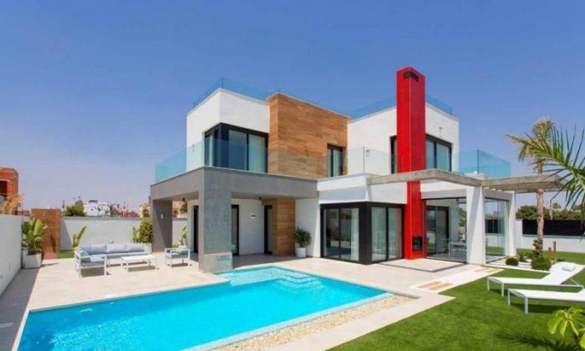 Picture of Villa For Sale in Los Alcazares, Alicante, Spain