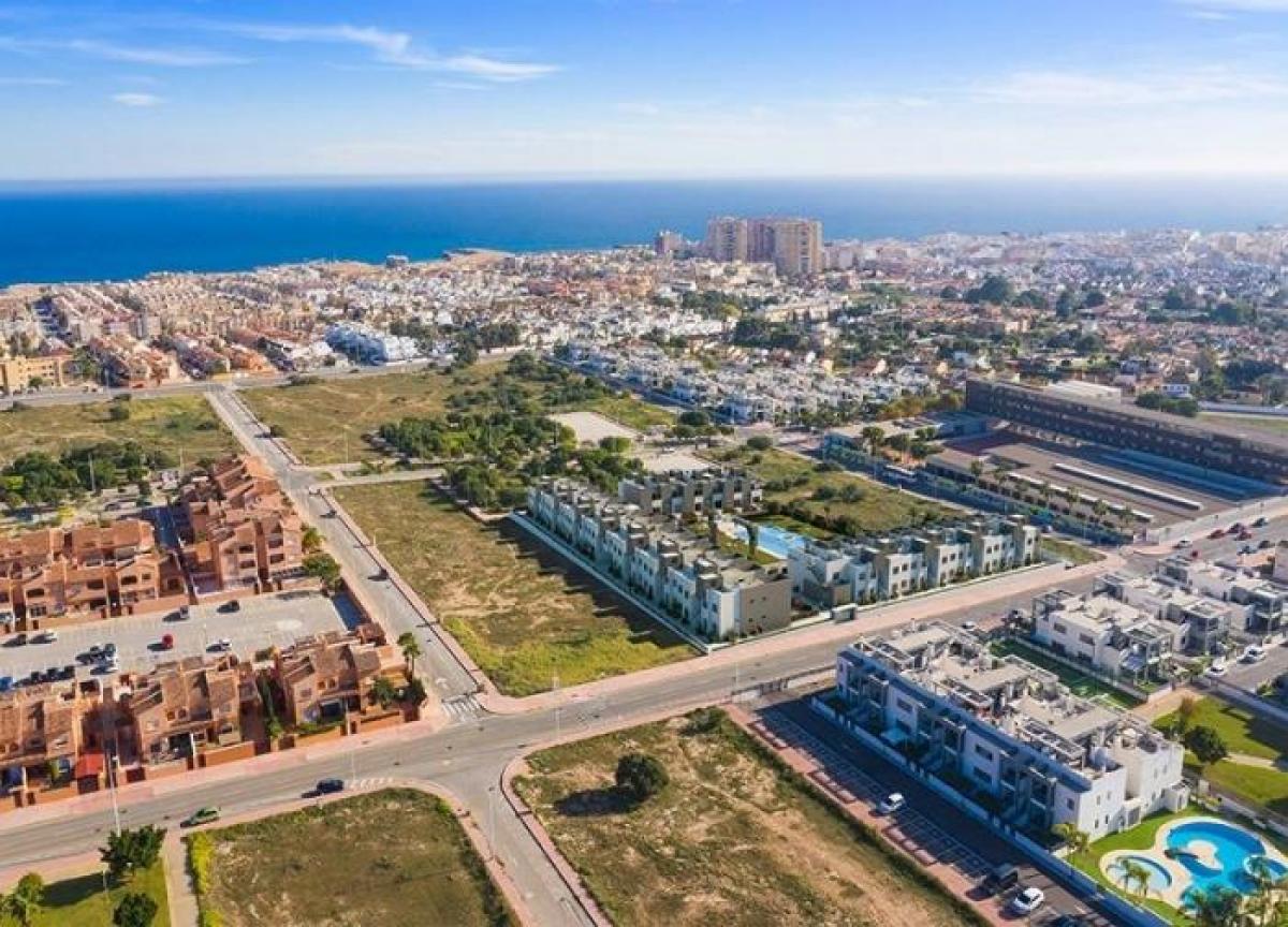 Picture of Bungalow For Sale in Torrevieja, Alicante, Spain