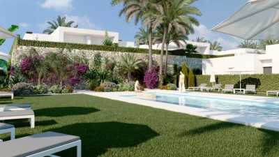 Bungalow For Sale in Algorfa, Spain