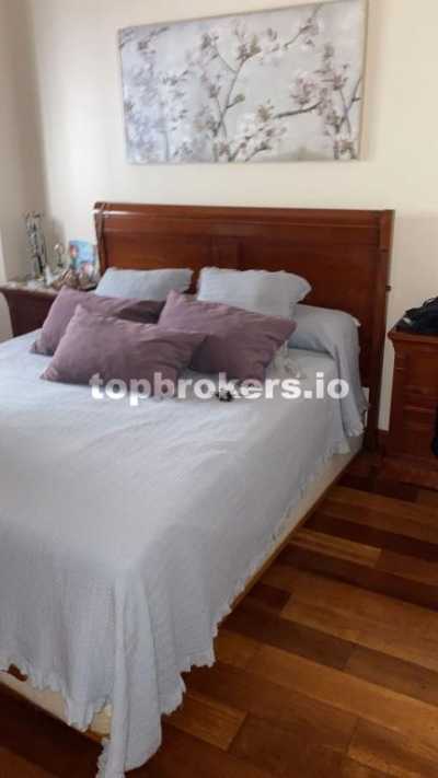 Apartment For Sale in Sevilla, Spain