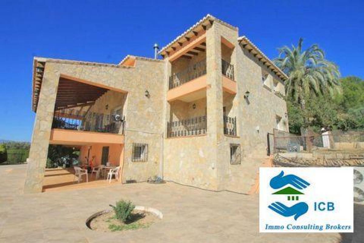 Picture of Home For Sale in Pedreguer, Alicante, Spain