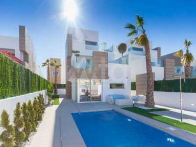 Villa For Sale in Guardamar Del Segura, Spain
