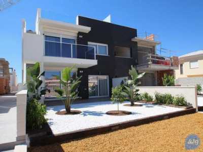 Bungalow For Sale in Torrevieja, Spain