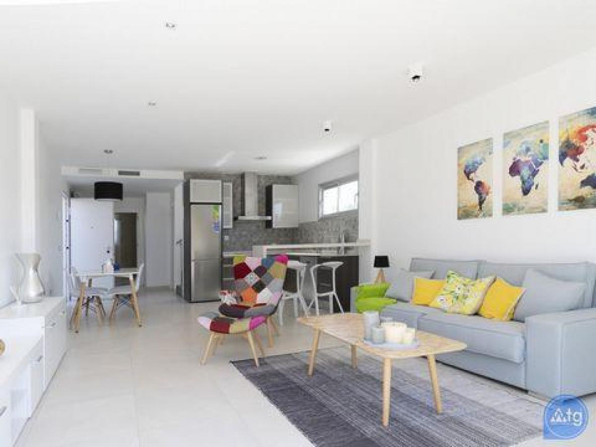 Picture of Villa For Sale in Los Alcazares, Alicante, Spain