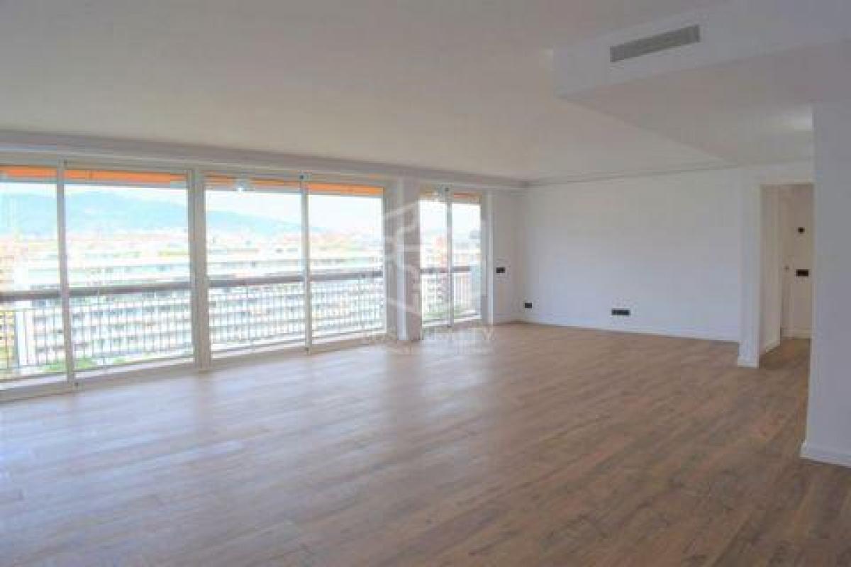 Picture of Condo For Sale in Barcelona, Barcelona, Spain