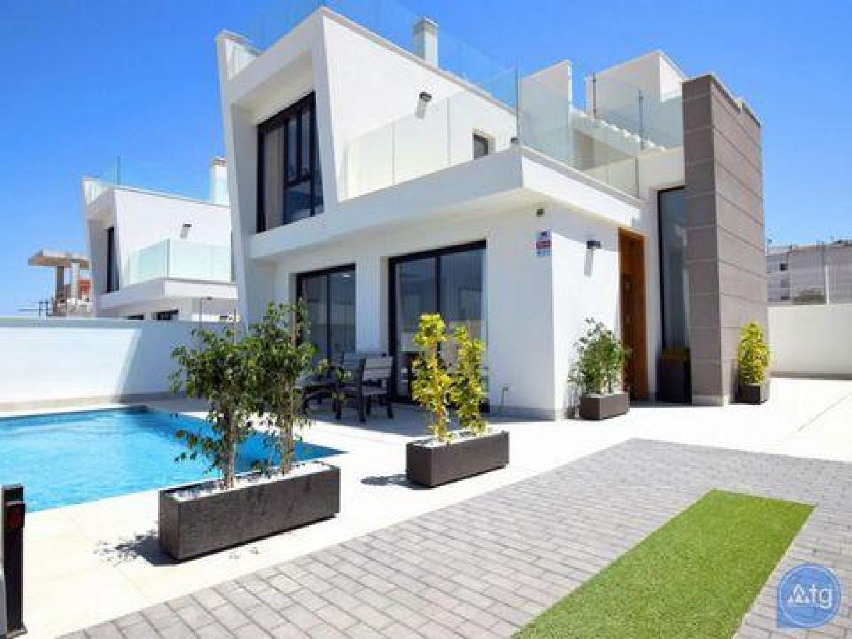 Picture of Home For Sale in Benijofar, Alicante, Spain