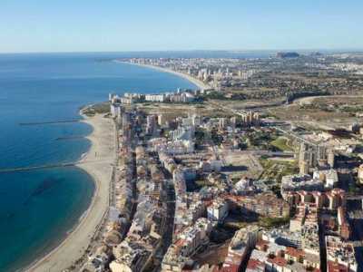 Villa For Sale in El Campello, Spain