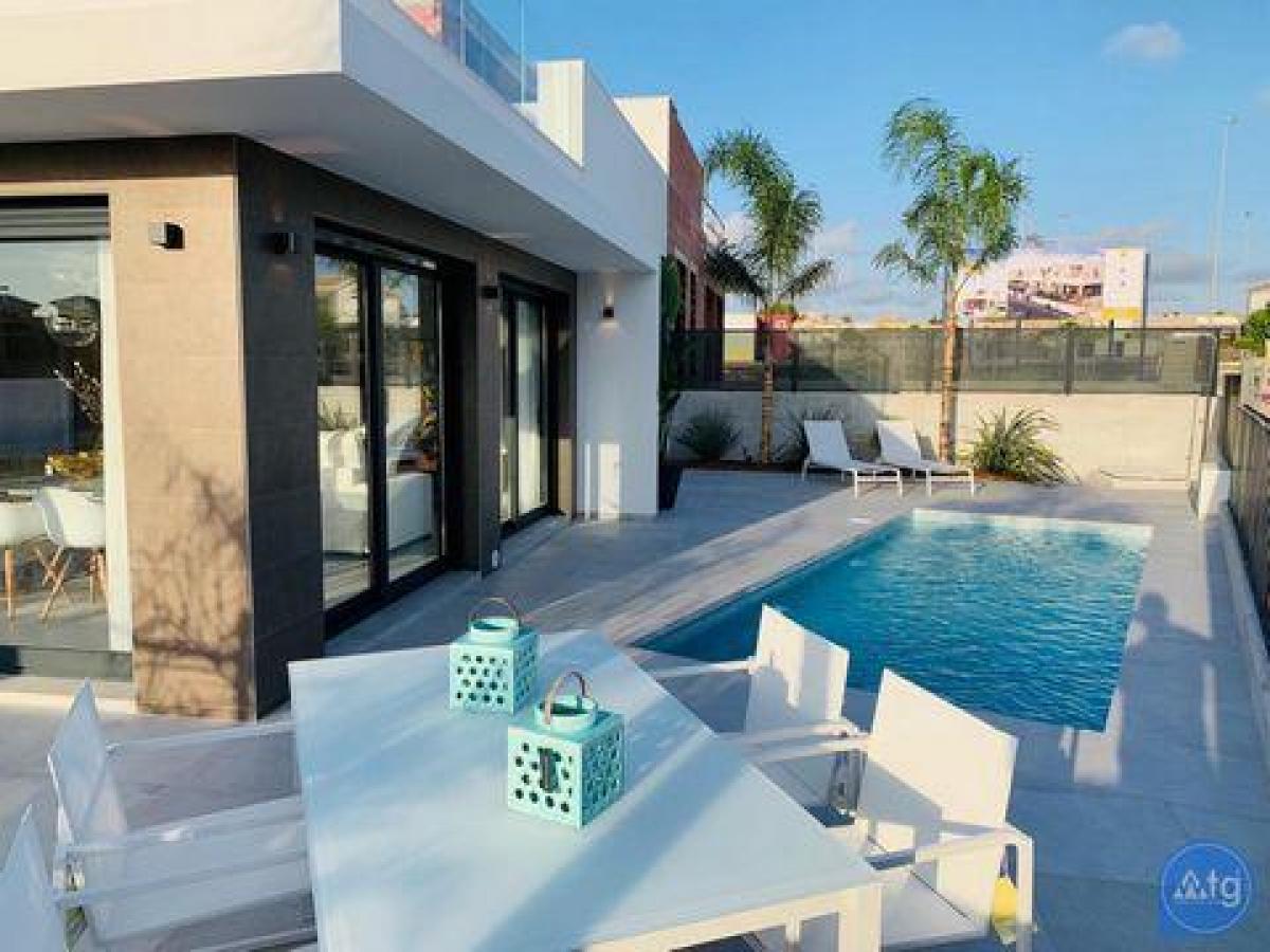 Picture of Villa For Sale in San Fulgencio, Alicante, Spain