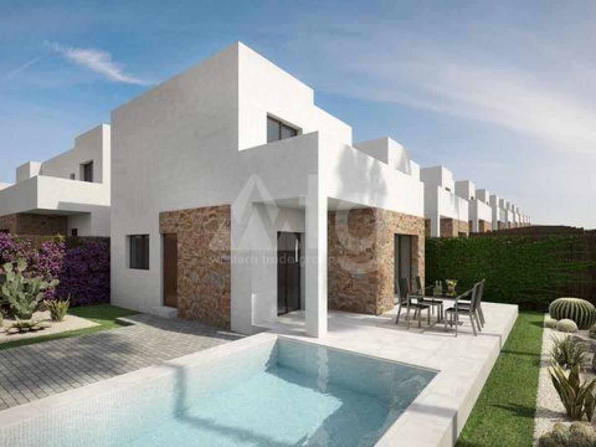 Picture of Villa For Sale in Villamartin, Alicante, Spain