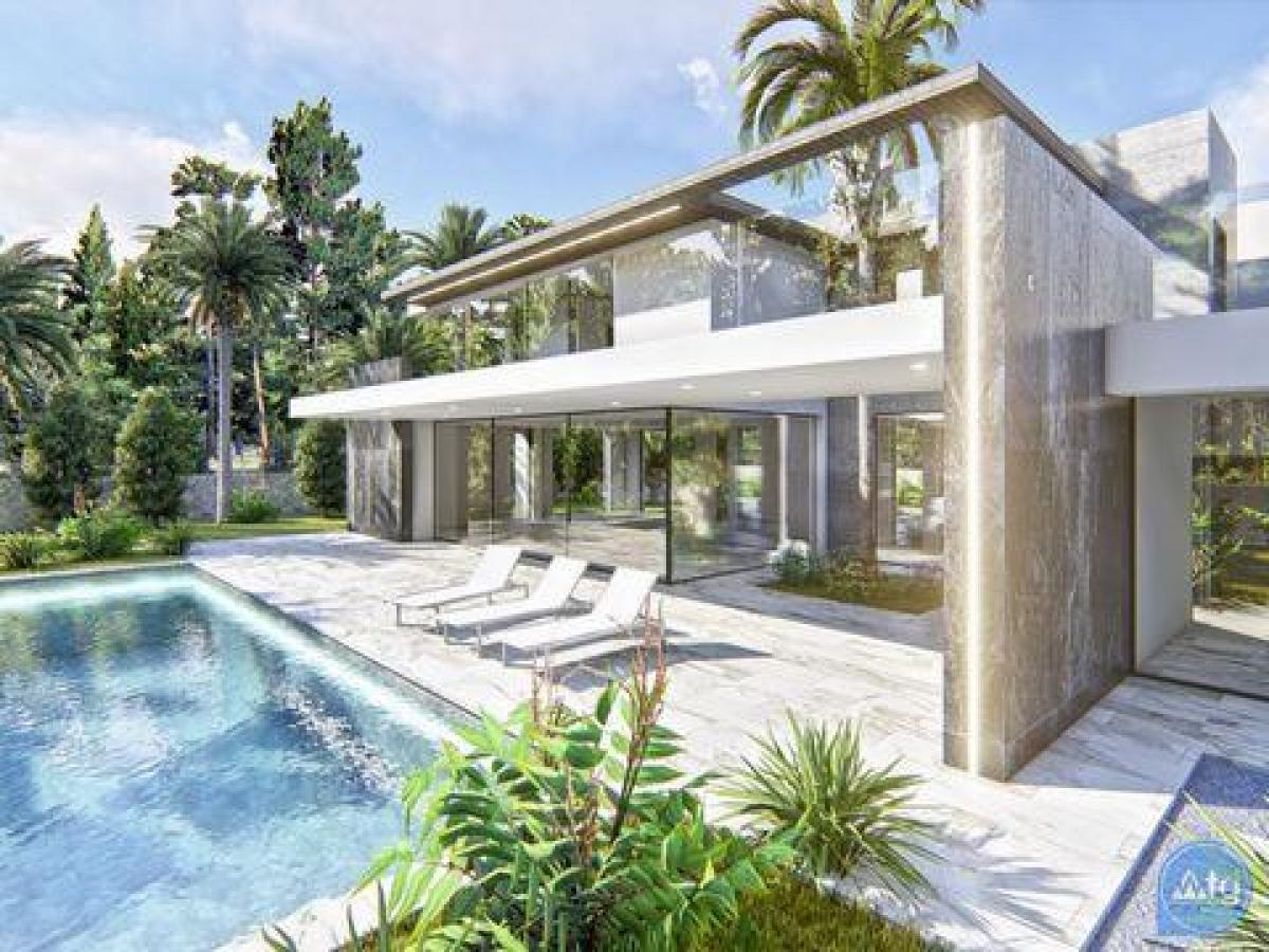 Picture of Villa For Sale in Denia, Alicante, Spain