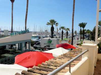 Retail For Sale in Benalmadena, Spain