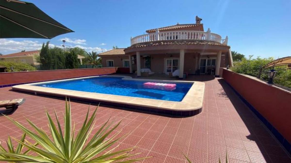Picture of Villa For Sale in Crevillent, Alicante, Spain