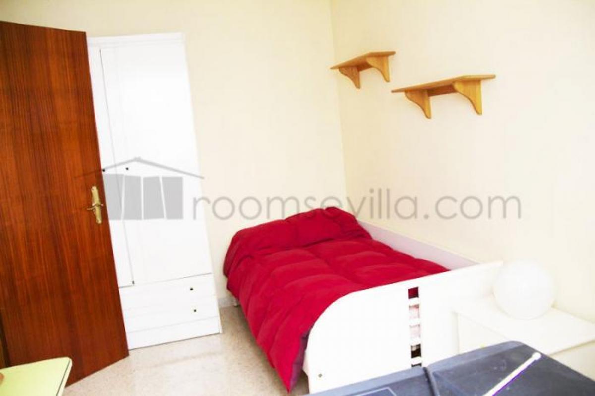 Picture of Apartment For Rent in Sevilla, Kyrenia, Spain