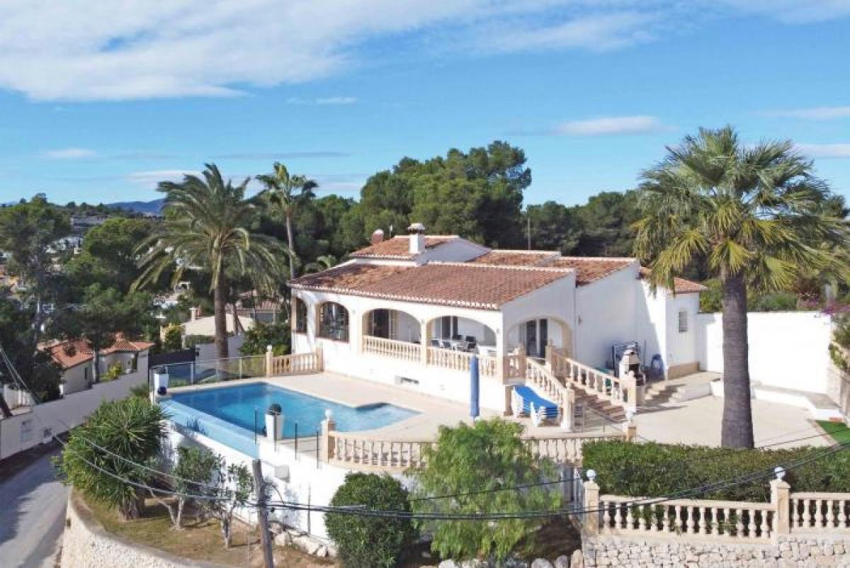 Picture of Apartment For Sale in Moraira, Alicante, Spain