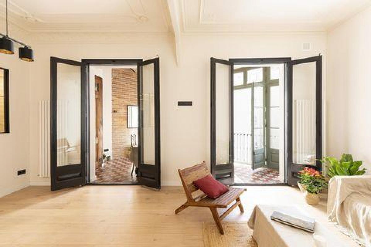 Picture of Condo For Sale in Barcelona, Barcelona, Spain