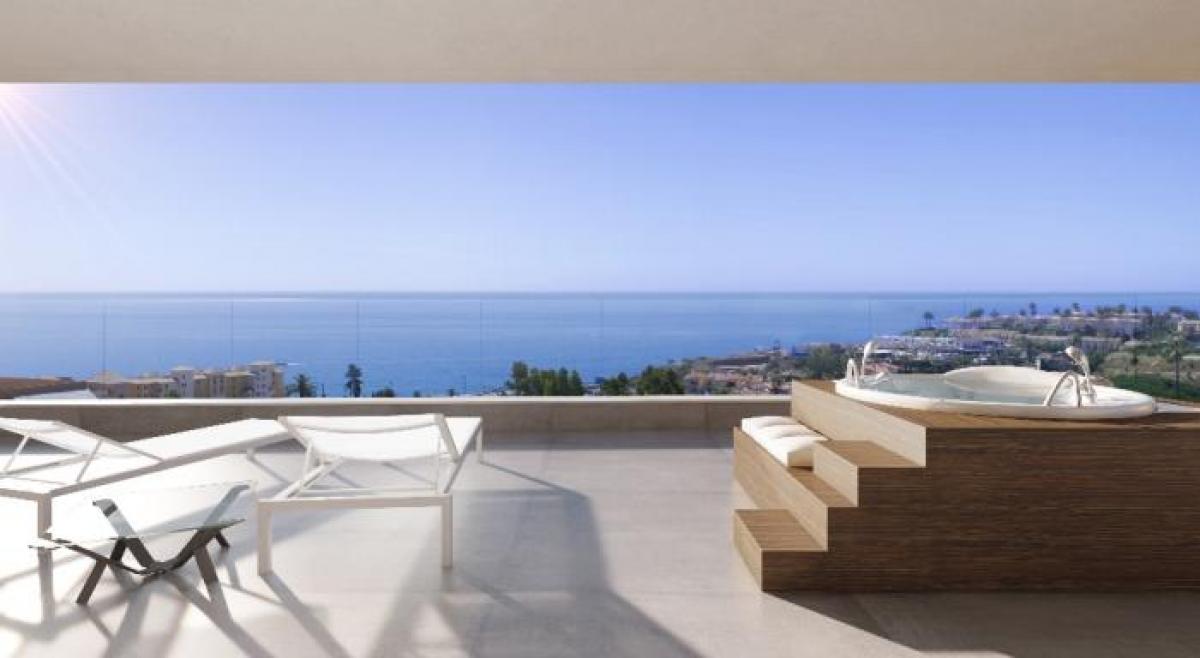Picture of Apartment For Sale in Fuengirola, Malaga, Spain
